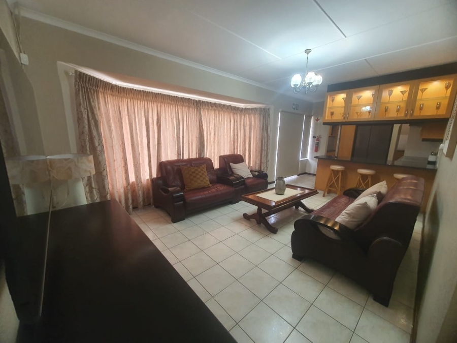 To Let 3 Bedroom Property for Rent in Beacon Bay Eastern Cape
